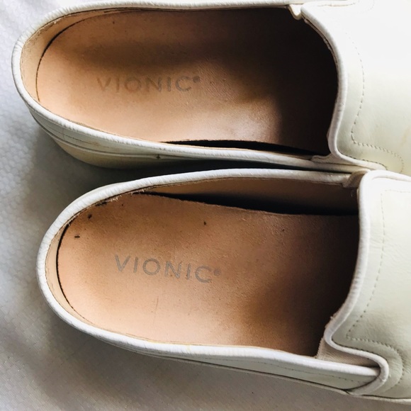 Vionic Cream Slip-On Shoes - Picture 7 of 12